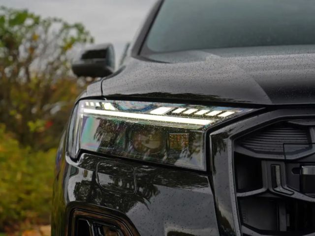 Audi Q7 Business Hybride S-Line
