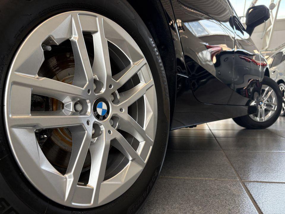 BMW 220 220i Active Tourer