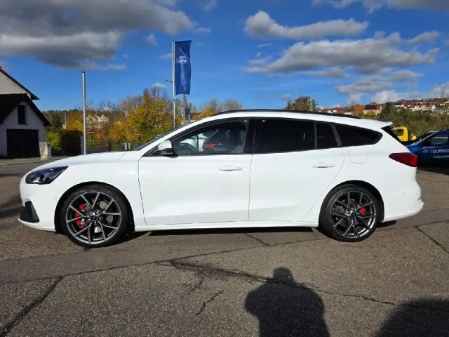 Ford Focus ST Line Wagon