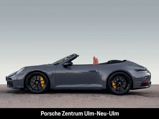 Porsche 992 4 Cabrio Carrera GTS