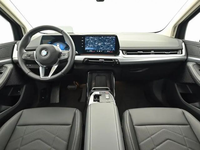 BMW 218 218d Active Tourer Luxury Line Sedan