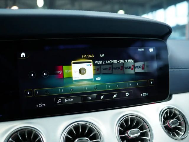 Mercedes-Benz E 200 4MATIC AMG Line Coupé