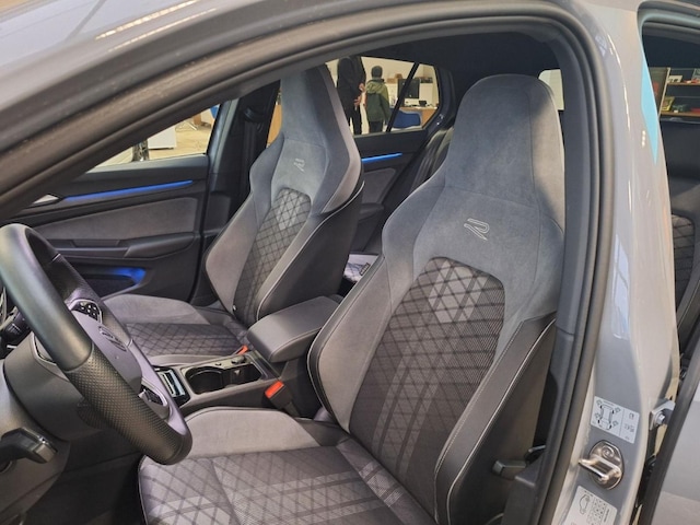 Volkswagen Golf 1.5 TSI Golf VIII R-Line