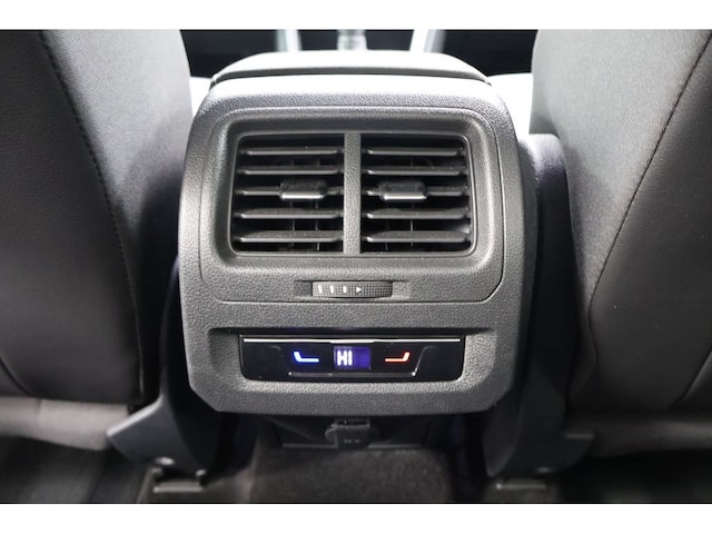 Volkswagen Touran 1.5 TSI DSG R-Line