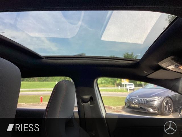 Mercedes-Benz A 220 4MATIC