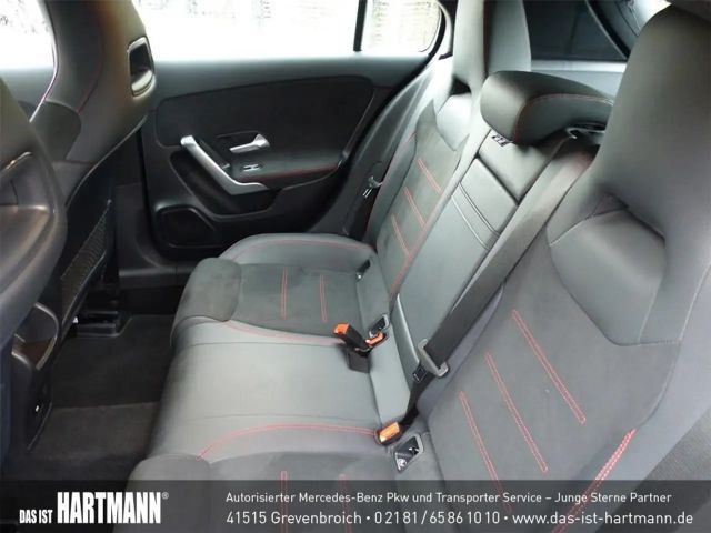 Mercedes-Benz A 200 A 200 d AMG Line