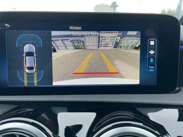 Mercedes-Benz A 250 A 250 e AMG Line