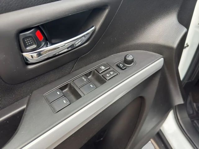 Suzuki SX4 S-Cross Hybrid Shine