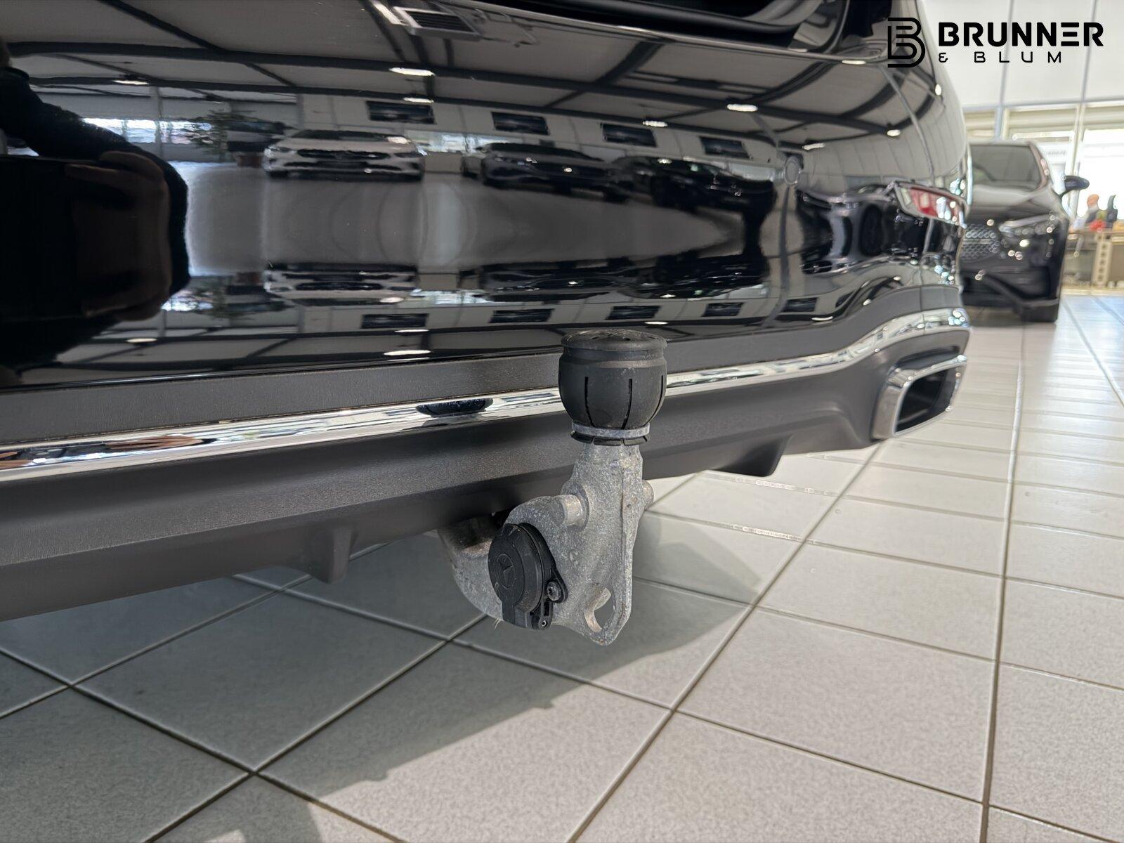 Mercedes-Benz C 200 AMG Line Sedan