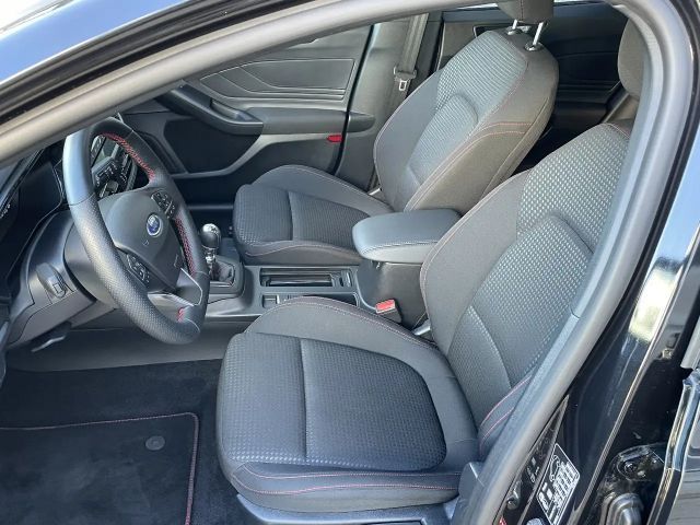 Ford Focus ST Line Wagon