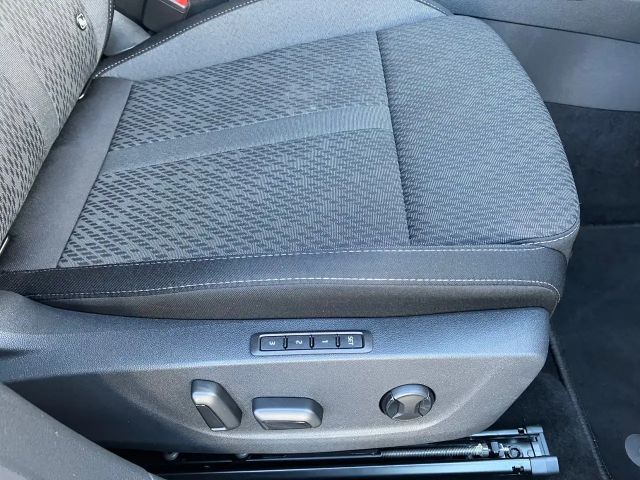 Skoda Octavia 2.0 TDI Combi Style Style