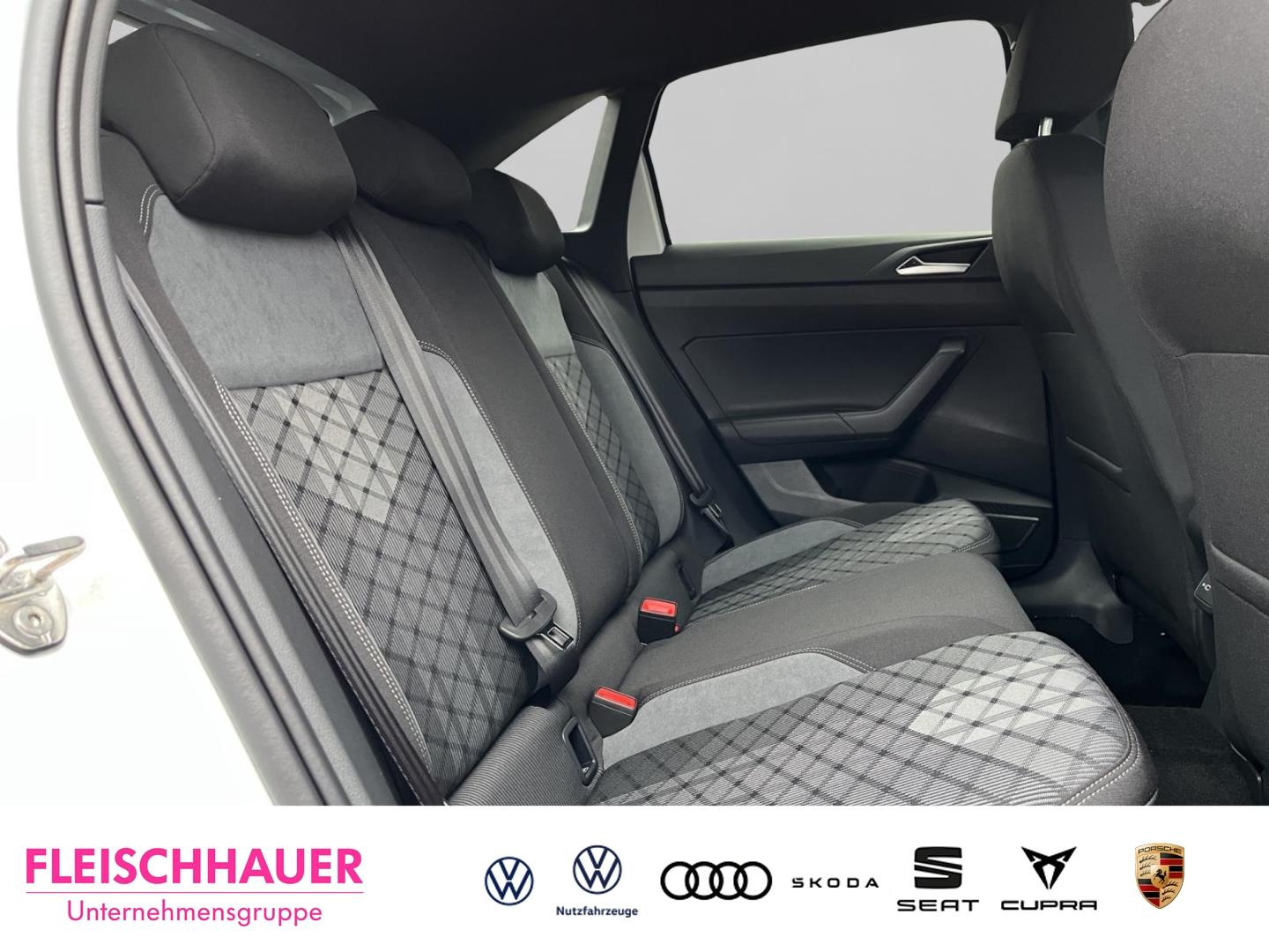 Volkswagen Taigo 1.0 TSI R-Line Style