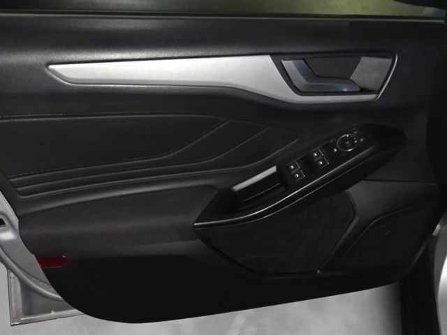 Ford Focus Cool & Connect EcoBoost Wagon