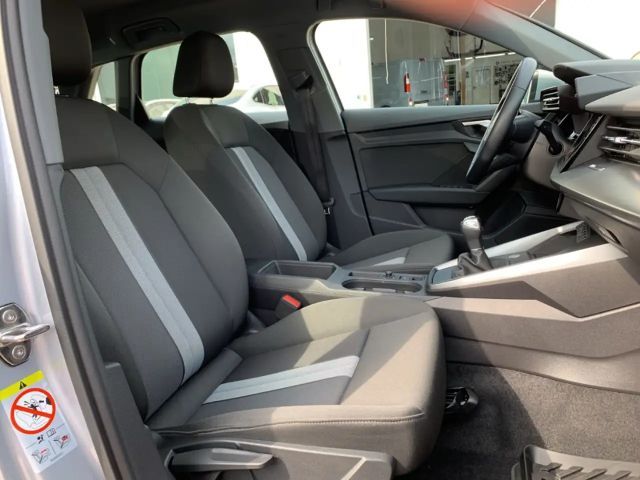 Audi A3 30 TFSI Sedan Sportback