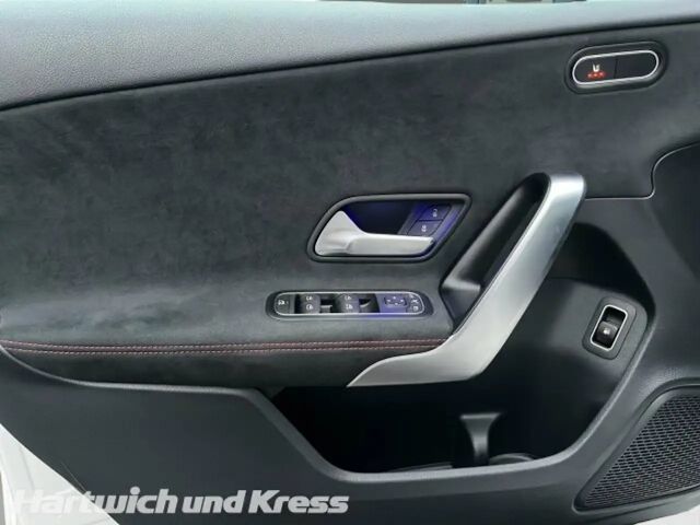 Mercedes-Benz A 250 A 250 e AMG Line