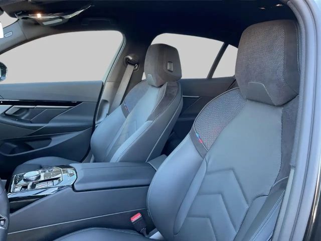 BMW 520 520i M-Sport Sedan