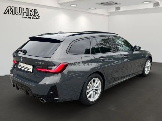 BMW 330 330d M-Sport Touring xDrive
