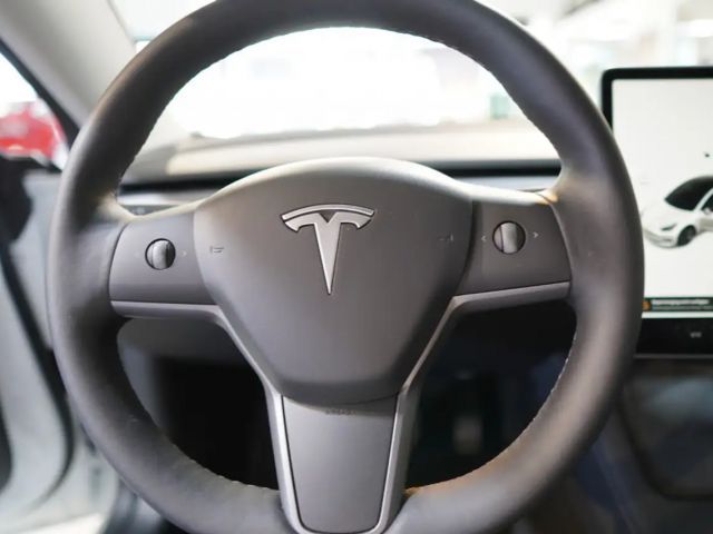 Tesla Model 3 Standard Range