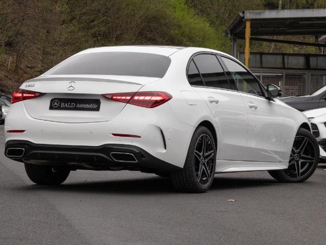 Mercedes-Benz C 200 AMG Line Sedan