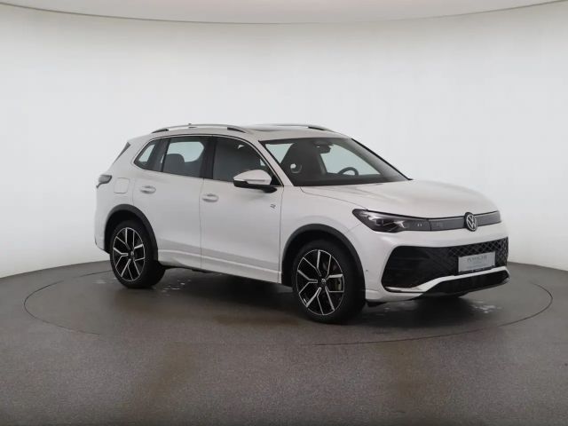 Volkswagen Tiguan DSG Sport