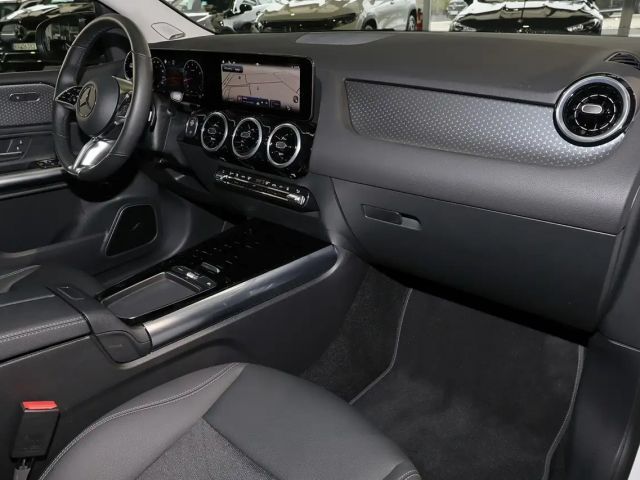 Mercedes-Benz B 200 AHK+PANO+STANDHEIZ+DISTRONIC+360°+18"+HIFI