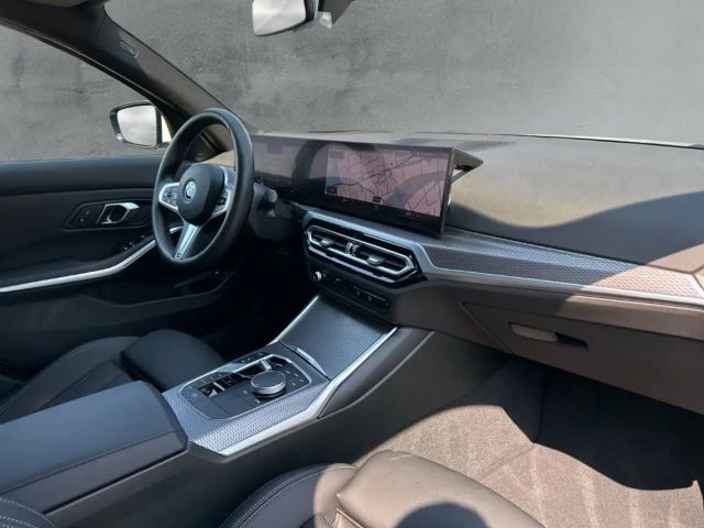 BMW 330 330e M-Sport Sedan xDrive