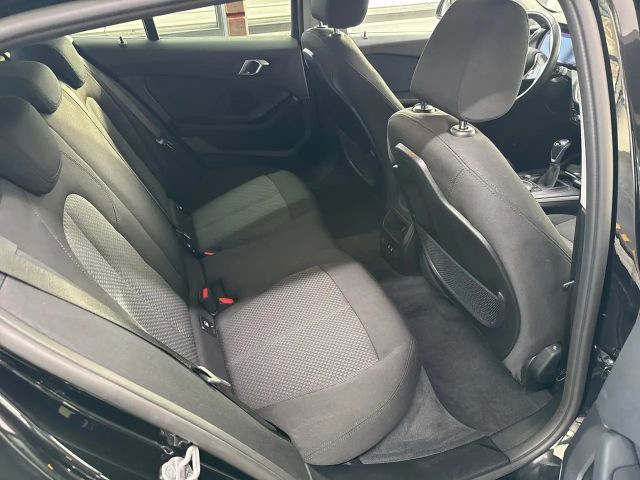 BMW 118 118i Advantage pakket Sedan