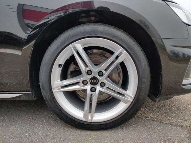 Audi A4 35 TFSI Avant S-Tronic