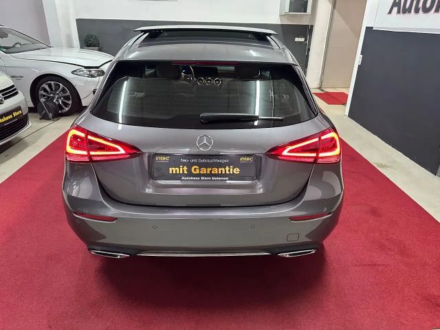 Mercedes-Benz A 250 *Carplay*LED*Kamera*Pano-Schiebe*