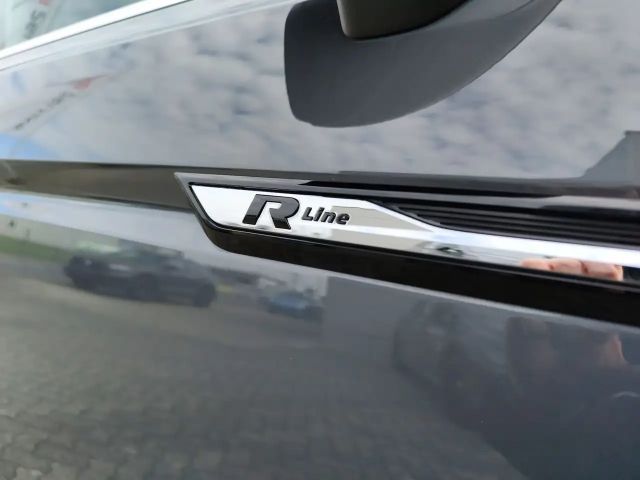 Volkswagen Touran 1.5 TSI DSG R-Line