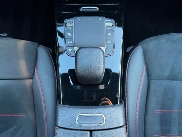 Mercedes-Benz A 250 A 250 e AMG Line