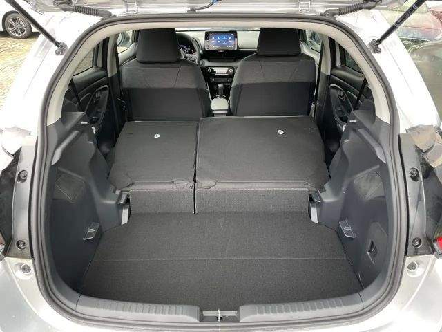 Toyota Yaris Hatchback Hybride VVT-i