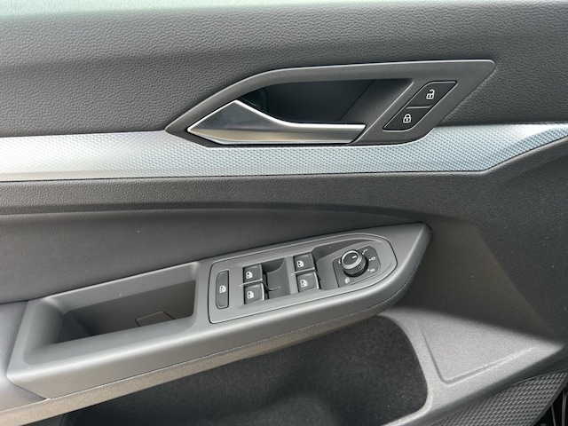 Volkswagen Golf 1.5 eTSI