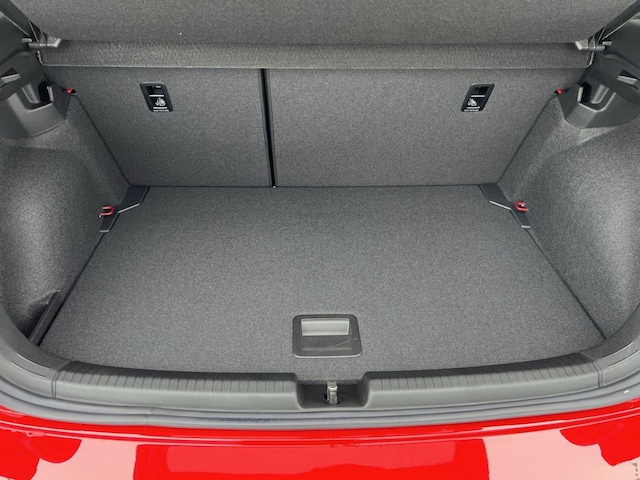 Volkswagen Polo 1.0 TSI DSG R-Line