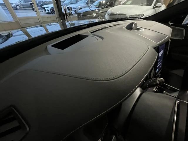 Volvo XC60 AWD Recharge T8 Ultra