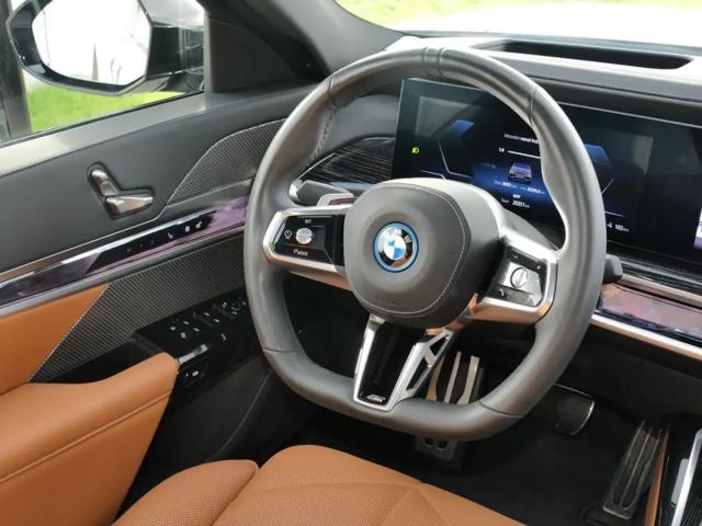 BMW i7 M-Sport Sedan