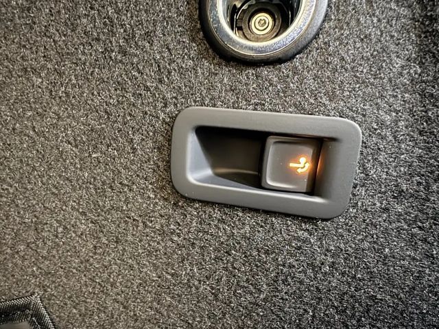 Volkswagen Golf Business DSG Variant