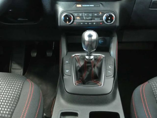 Ford Kuga ST Line