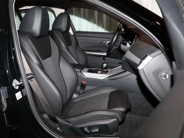 BMW 330 330e Touring xDrive