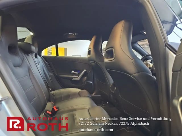 Mercedes-Benz CLA 180 AMG Line Coupé