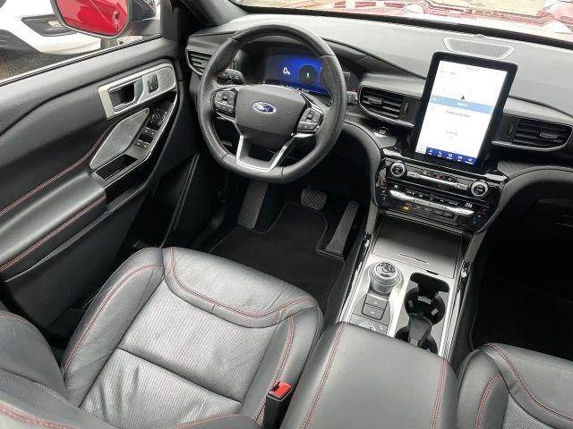 Ford Explorer ST Line