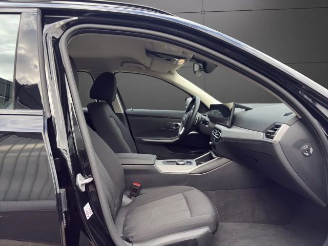 BMW 320 320i Touring