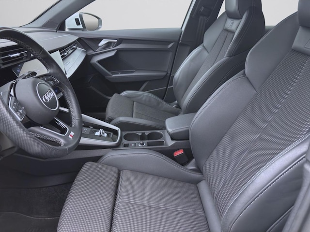 Audi A3 30 TDI S-Tronic Sedan