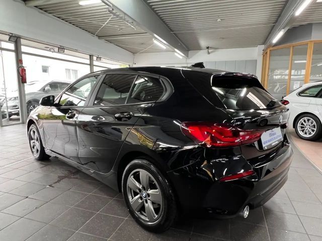 BMW 116 116d Advantage pakket Sedan
