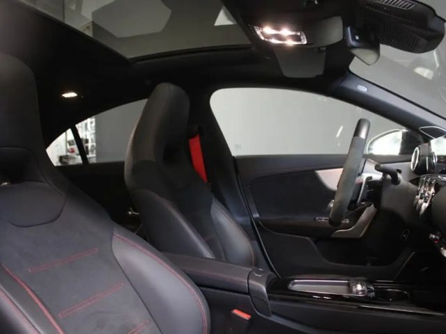 Mercedes-Benz CLA 45 AMG 4MATIC AMG Line Coupé