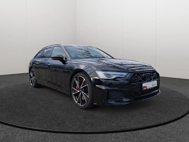 Audi S6 Avant Quattro