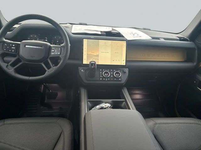 Land Rover Defender 110