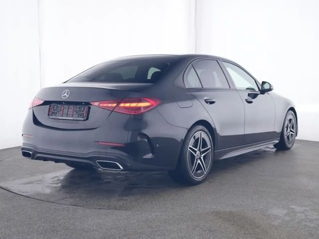 Mercedes-Benz C 200 AMG Line Sedan