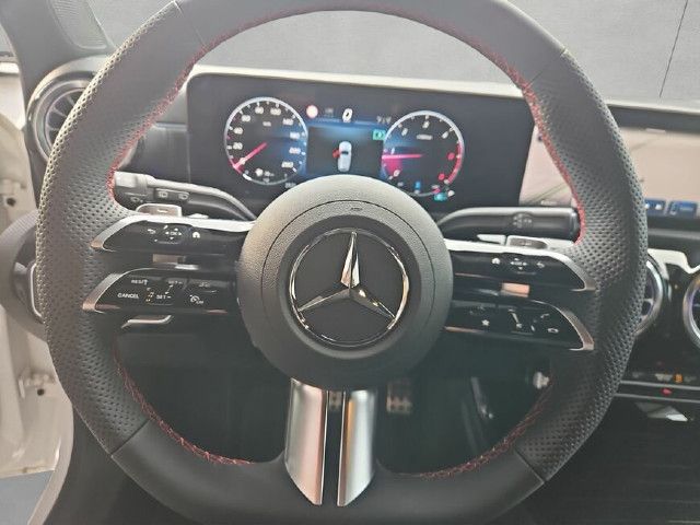 Mercedes-Benz A 200 A 200 d