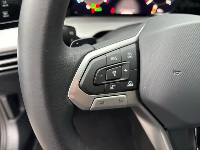 Volkswagen Golf DSG Life